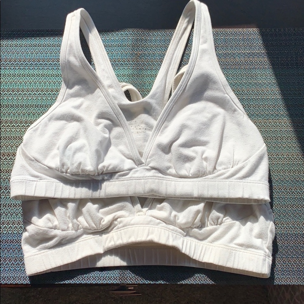 2 White V neck camis